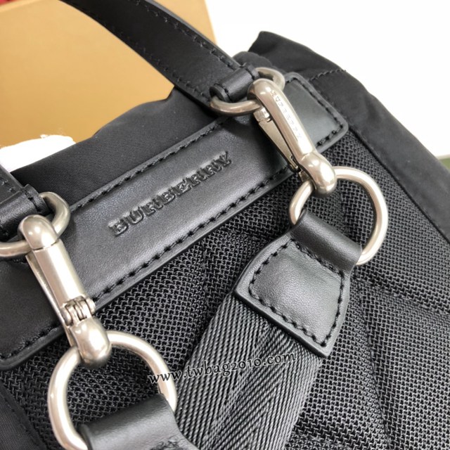 Burberry專門店新款小號軍旅背包 巴寶莉尼龍布女士雙肩背包 yxb1246